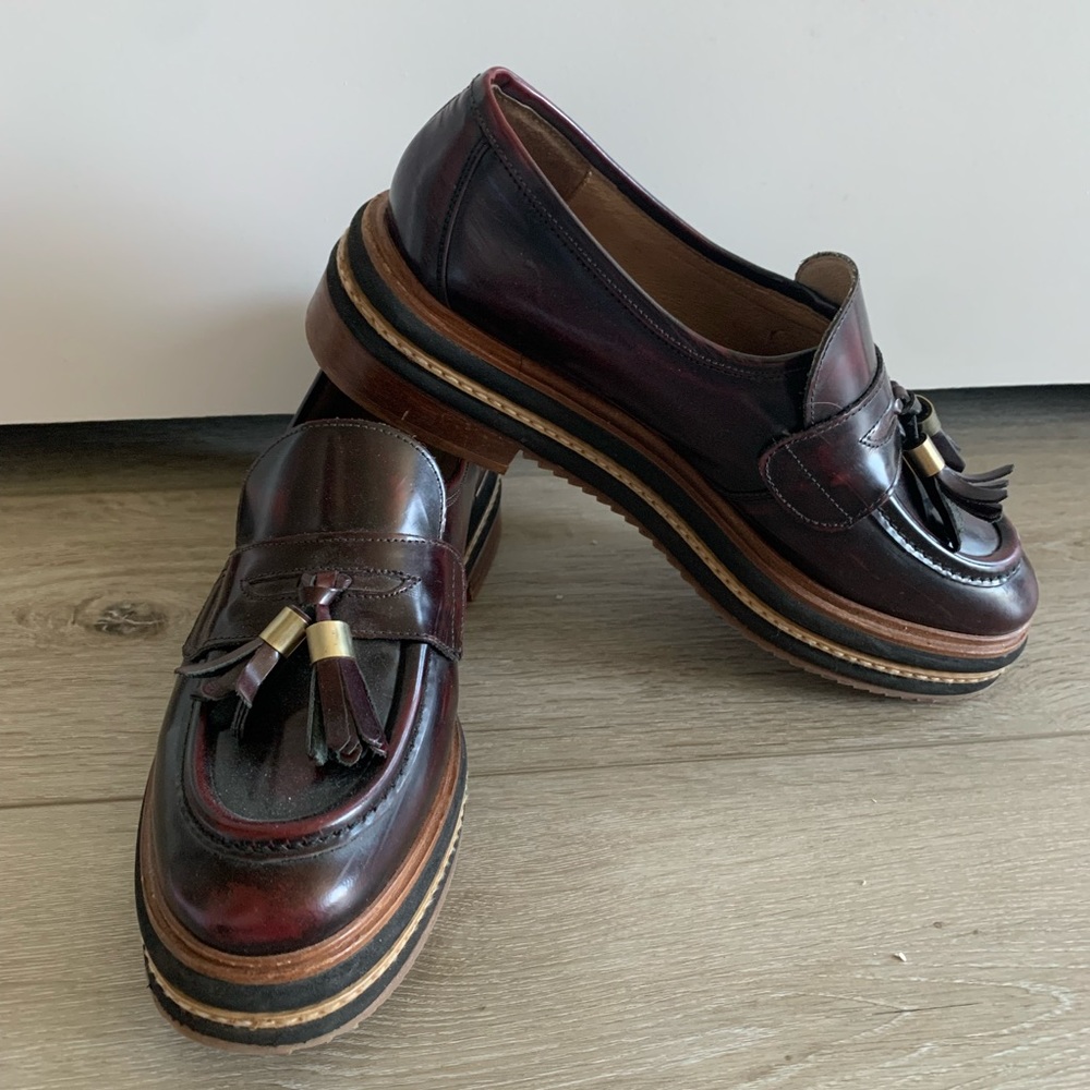 Gorgeous Handmade Leather Loafers